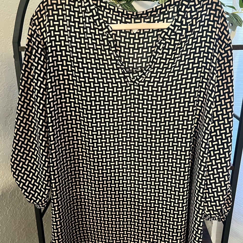 Maurices Black and White Geometric Blouse